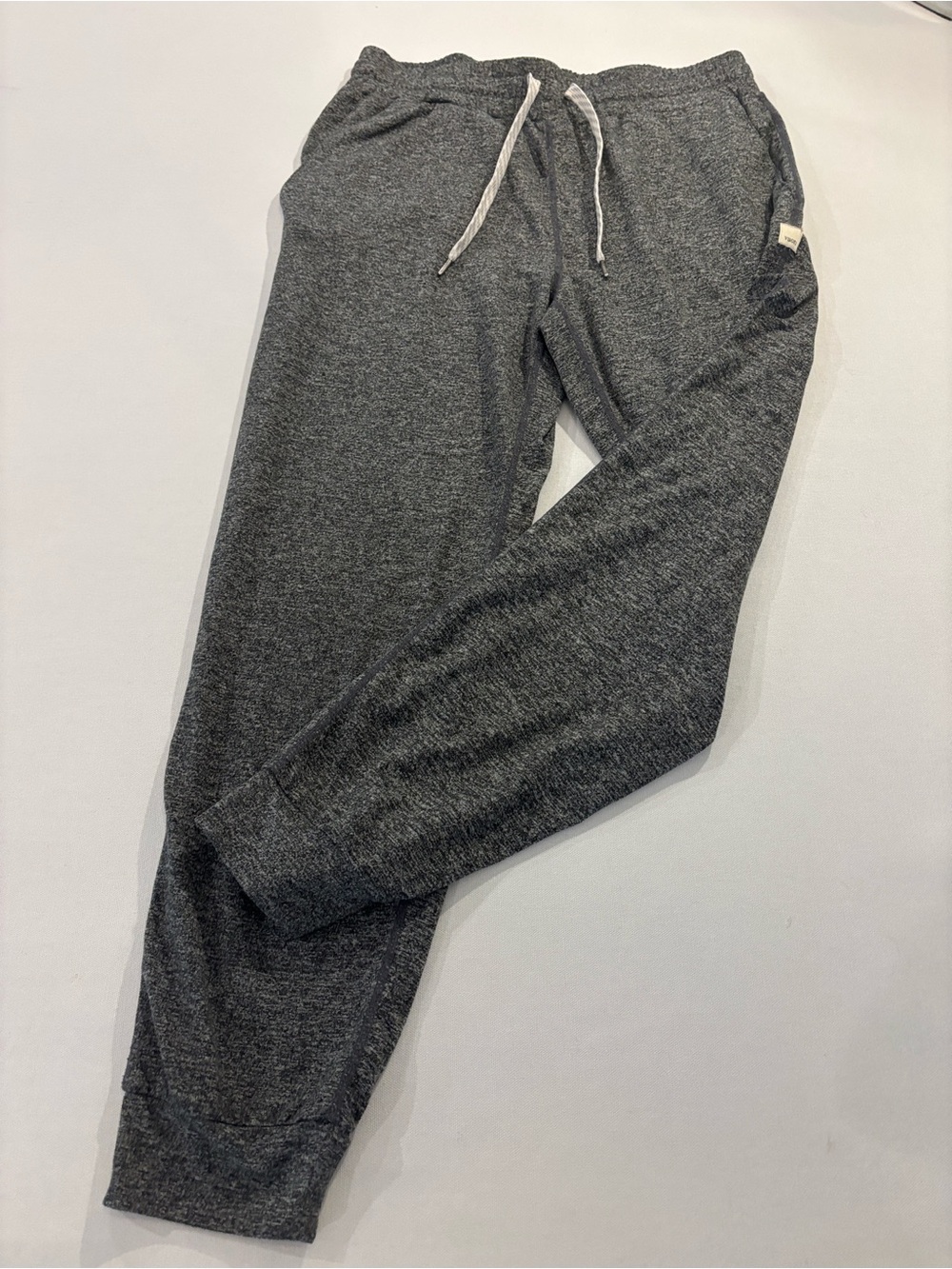 Vuori Women’s Heather Charcoal Performance Jogger Pants. Size Small